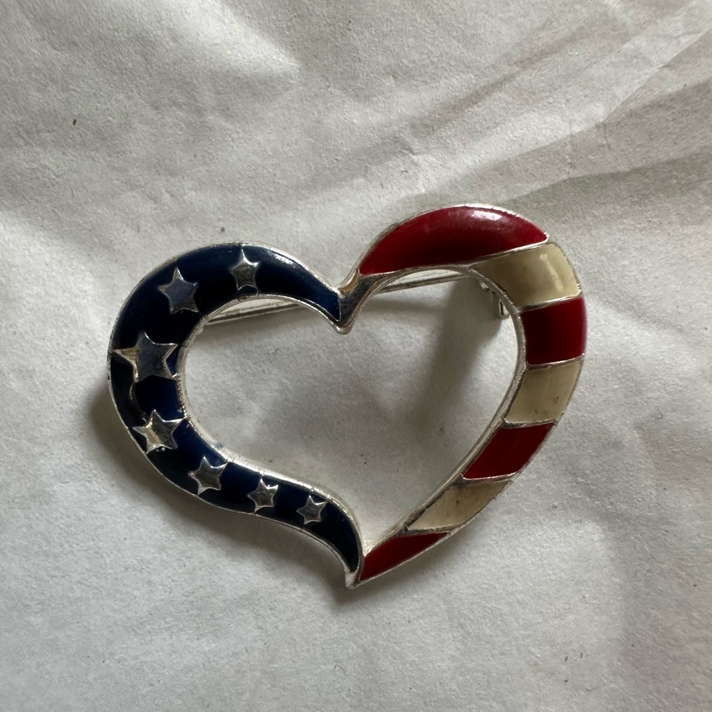 Patriotic Vintage 80’s Heart Flag Brooch